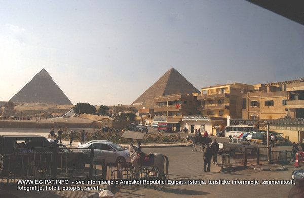 Kairo - prilaz piramidama
