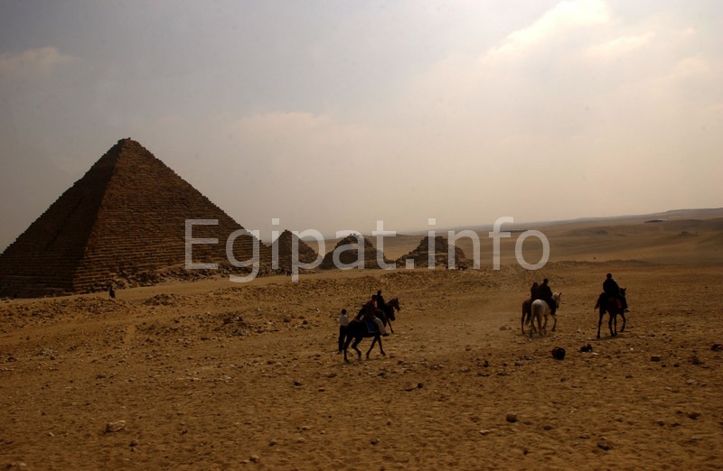 Egipat - Piramide - slike Egipta Kairo Hurgada Sarm el Seik Asuan Aleksandrija piramide sfinga Keops Kefren Kleopatra Crveno more leto letevanje 2014 Egipat letovanje