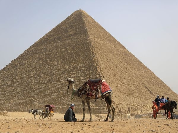 Vide li se egipatske piramide iz svemira