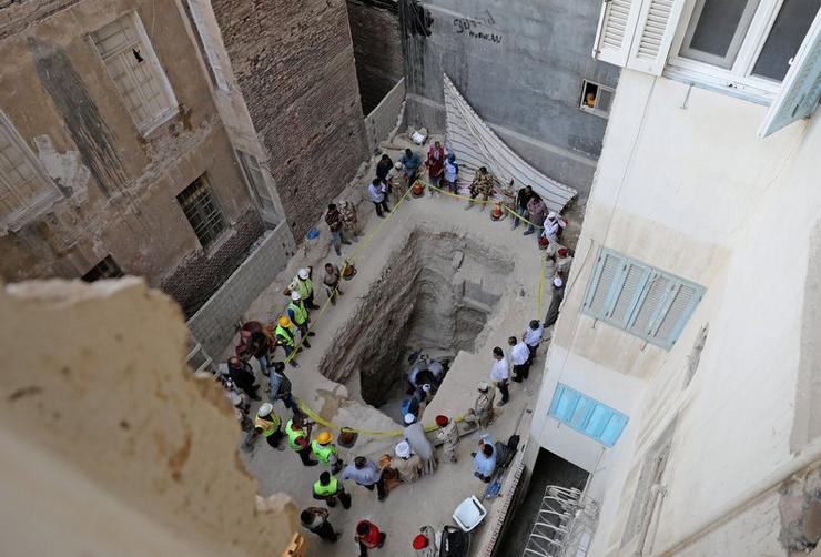KLETVA ALEKSANDRA VELIKOG Prestavljeni Egipćani otvorili misteriozni sarkofag, ali svet je i dalje TU (FOTO)